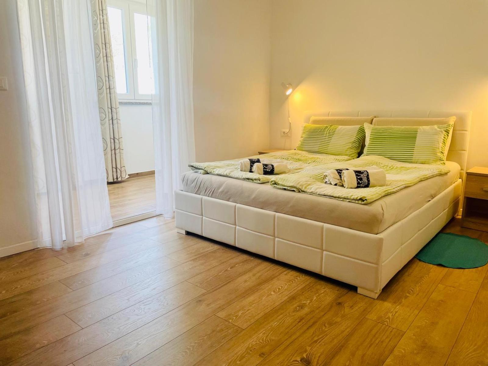 Boutique Apartment With Private Pool For Your Exclusive Use Novigrad  ภายนอก รูปภาพ