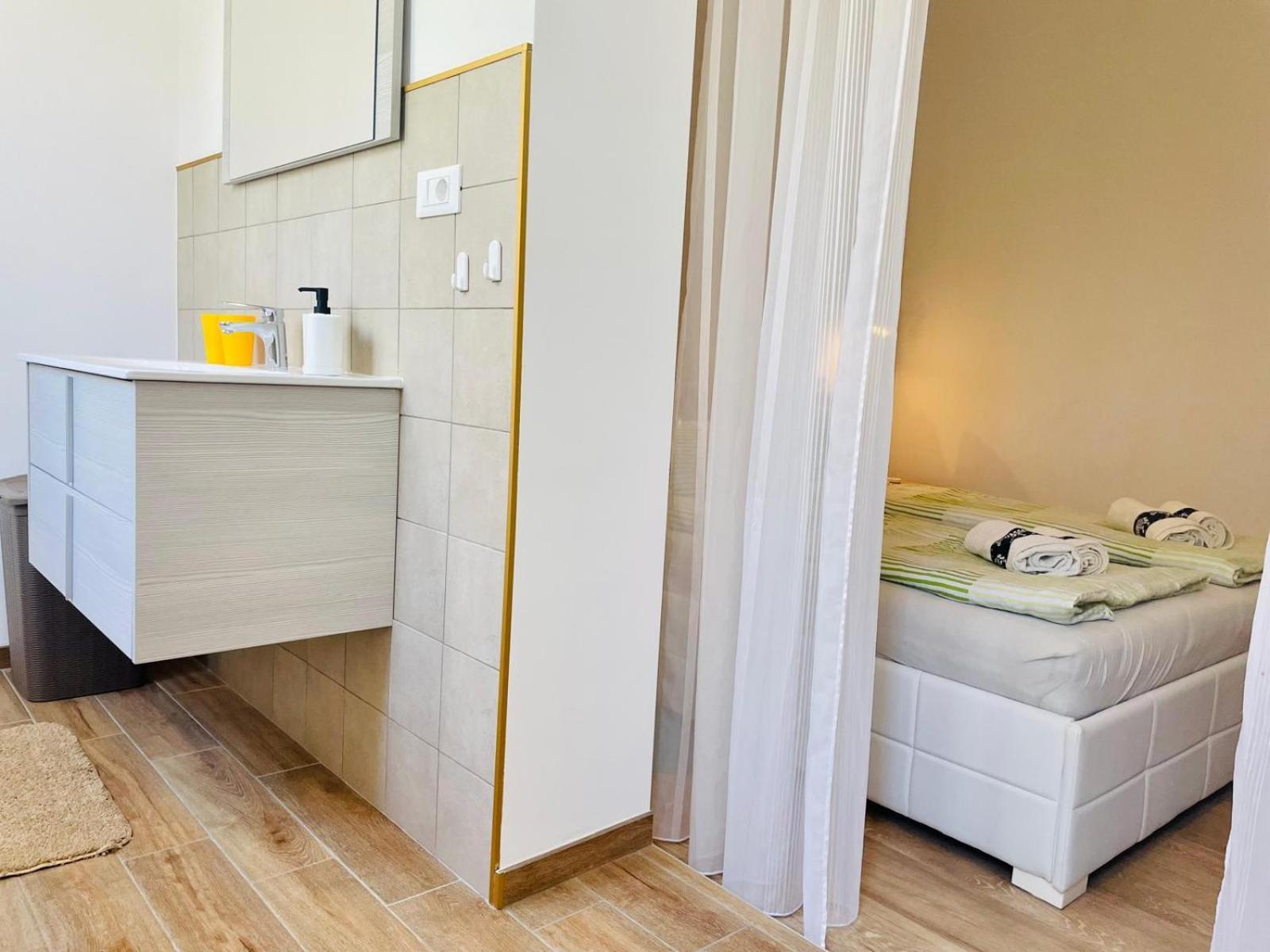 Boutique Apartment With Private Pool For Your Exclusive Use Novigrad  ภายนอก รูปภาพ