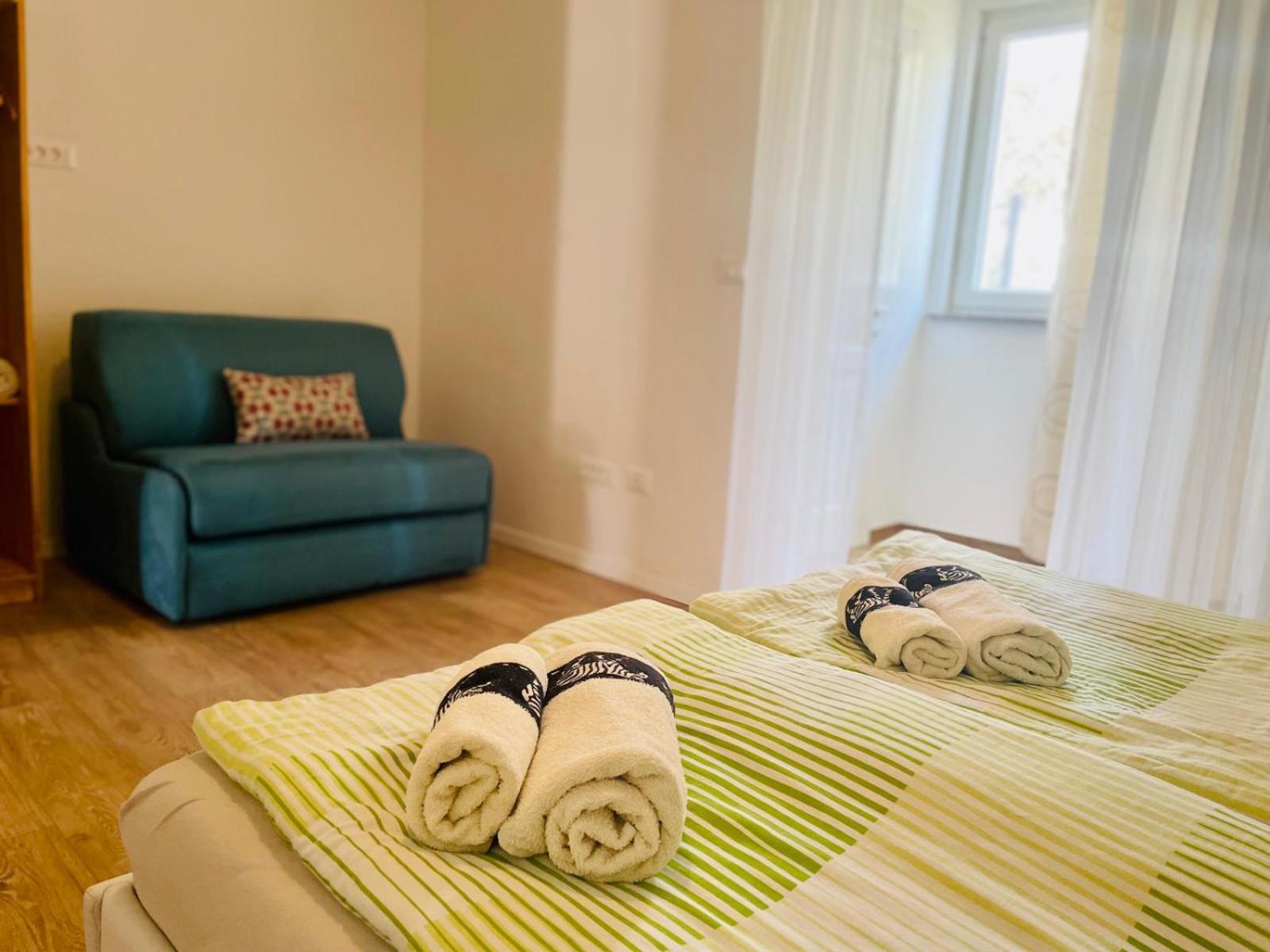 Boutique Apartment With Private Pool For Your Exclusive Use Novigrad  ภายนอก รูปภาพ