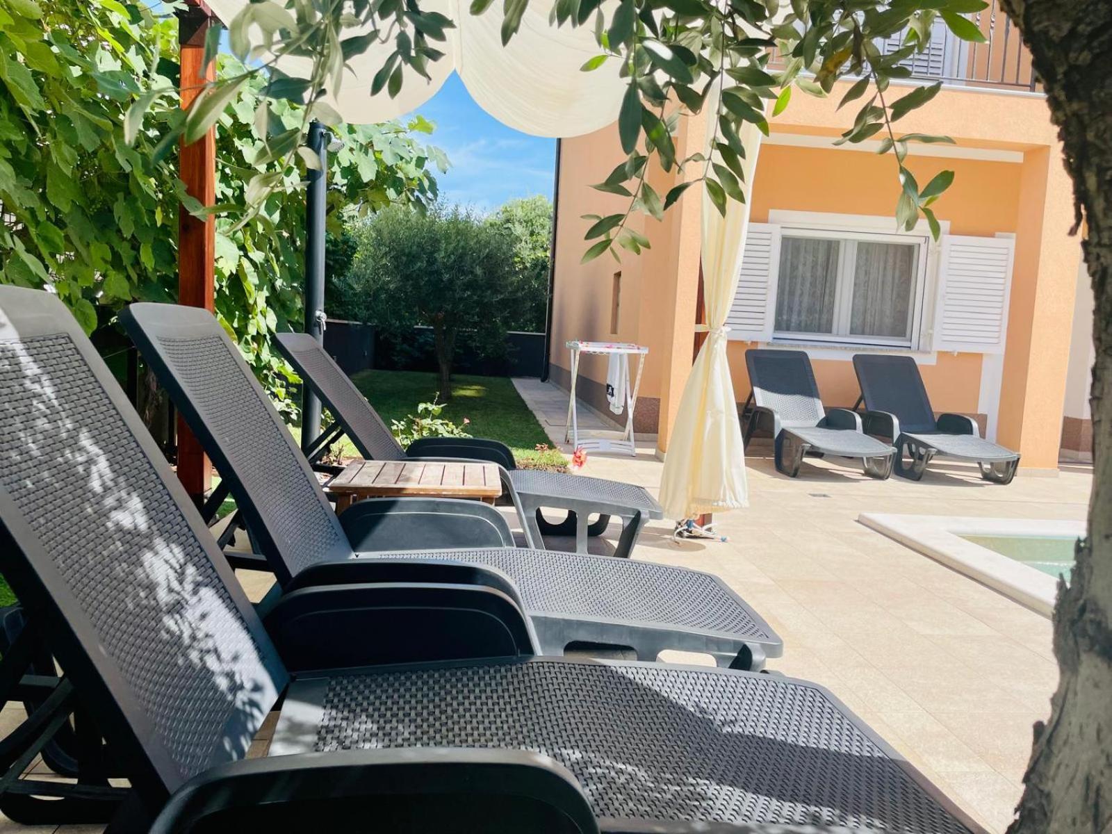 Boutique Apartment With Private Pool For Your Exclusive Use Novigrad  ภายนอก รูปภาพ